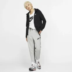 Nike Hoodie NSW Essential Fleece - Schwarz/Weiß Damen 9 Nike Hoodie NSW Essential Fleece - Schwarz/Weiß Damen -Tentree shop 8ed4ab9244d3