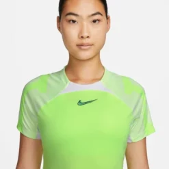 Nike Training T-Shirt Dri-FIT Strike - Grün/Weiß/Schwarz Damen -Tentree shop b684343112fc