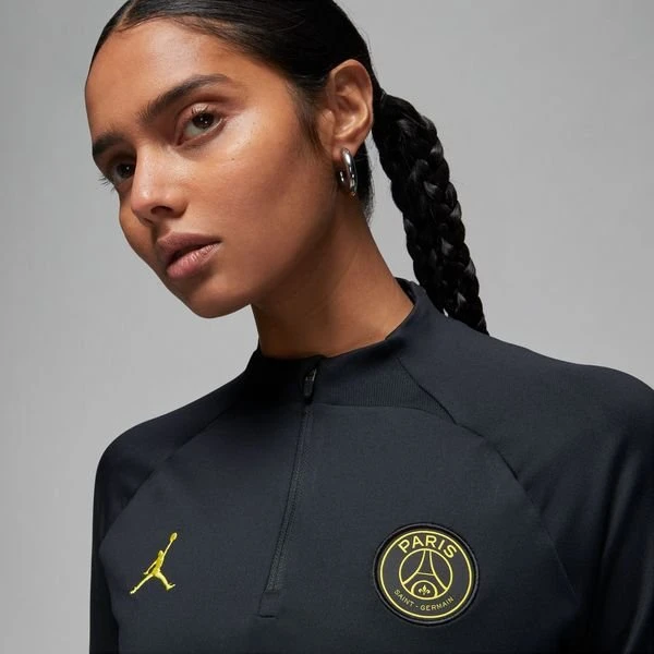 Nike Paris Saint-Germain Trainingsshirt Dri-FIT Strike Drill Jordan X PSG - Schwarz/Gelb Damen 3 Nike Paris Saint-Germain Trainingsshirt Dri-FIT Strike Drill Jordan X PSG - Schwarz/Gelb Damen – Bild 3
