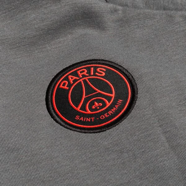 Nike Paris Saint-Germain Hoodie Travel - Grau/Schwarz/Rot Damen 9 Nike Paris Saint-Germain Hoodie Travel - Grau/Schwarz/Rot Damen – Bild 9
