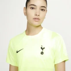 Nike Tottenham Training T-Shirt Dri-FIT Strike - Neon/Schwarz Damen -Tentree shop d9989bc84cfc
