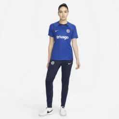 Nike Chelsea Training T-Shirt Dri-FIT Strike - Blau/Navy/Weiß Damen 7 Nike Chelsea Training T-Shirt Dri-FIT Strike - Blau/Navy/Weiß Damen -Tentree shop f31f9c7817df